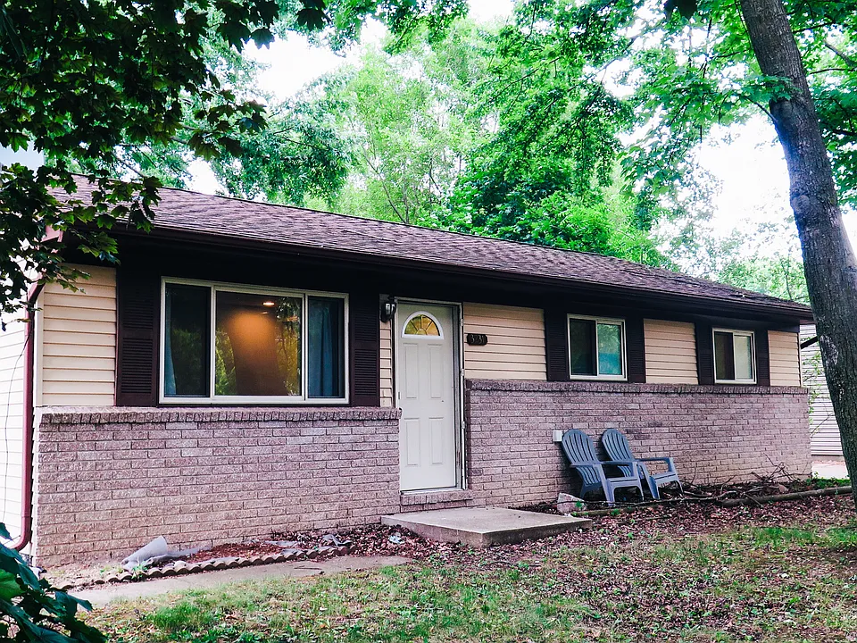 3231 W Utica Rd