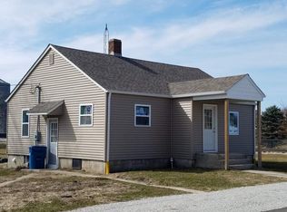 603 E Ridge St, Medaryville, IN 47957