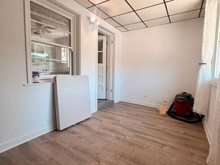 5516 W Sunnyside Ave #2 — Photo 12