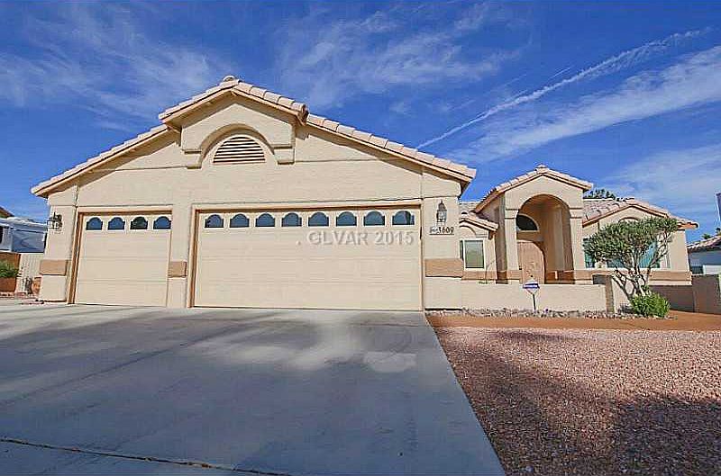 1st image of 3609 N Torrey Pines Dr