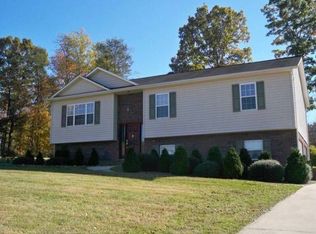 4037 Meadow Cir, Lenoir, NC 28645
