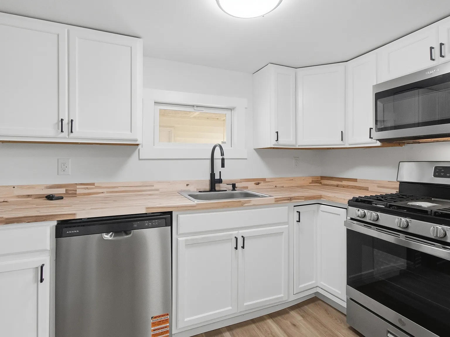 4 bed, 1455 sqft, $1,500 — Photo 1