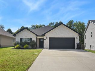 732 Jodine Ann Dr, Clarksville, TN 37043