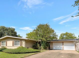 1615 Redway Ln, Houston, TX 77062