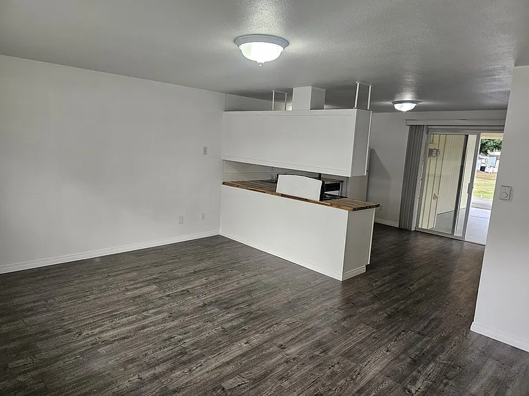 To 6612 Bonniewood Dr SE — Photo 3