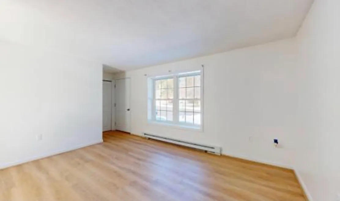 2 bed, 1250 sqft, $2,275 — Photo 3