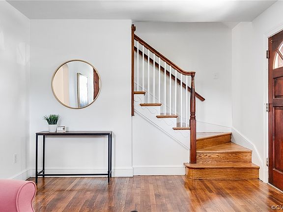 5th image of 5204 Montpelier St