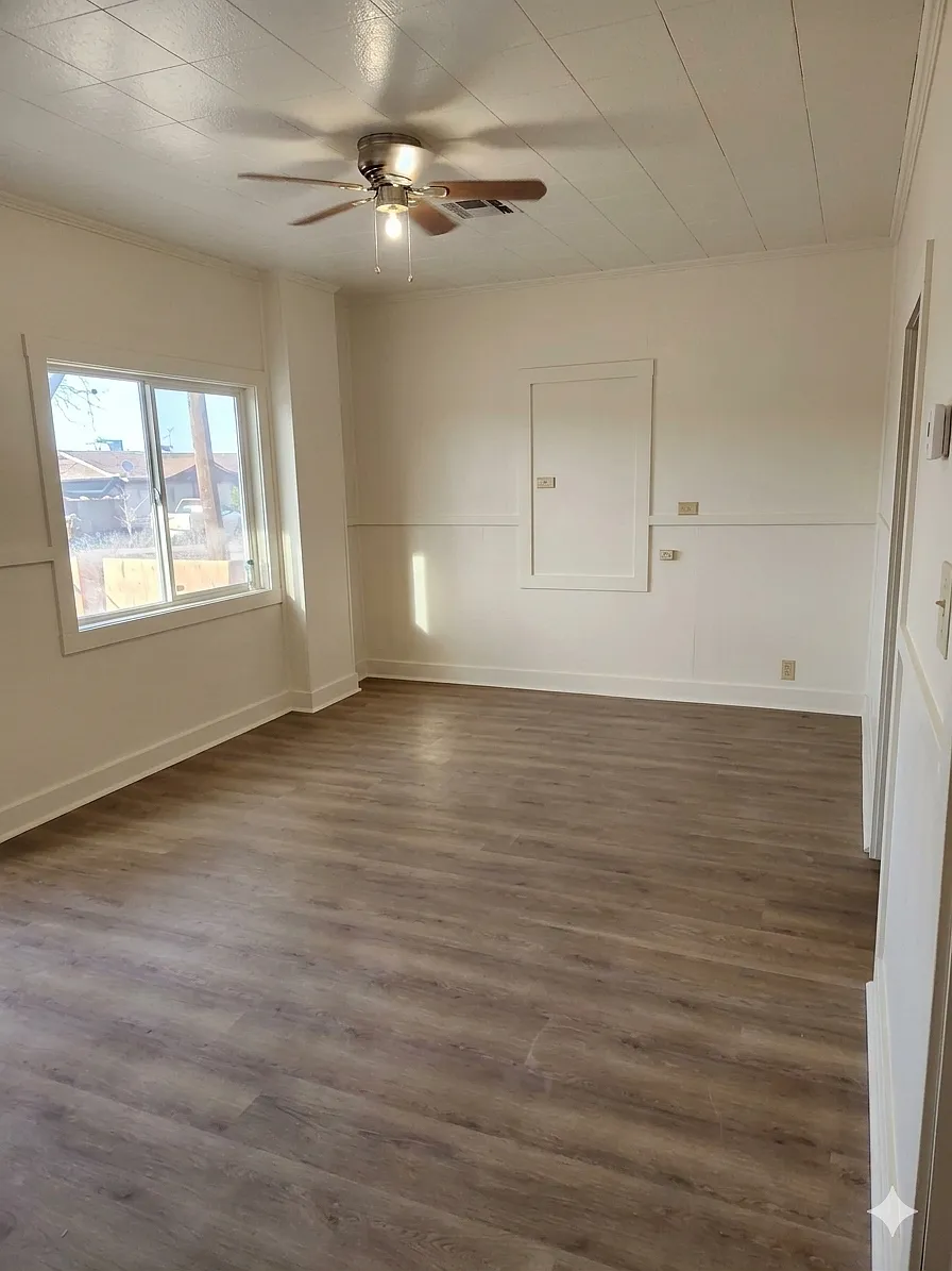 Building Photo - 420 N Morrison Ave #A