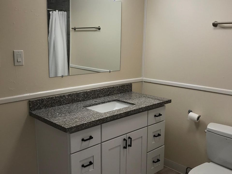 Bathroom vanity