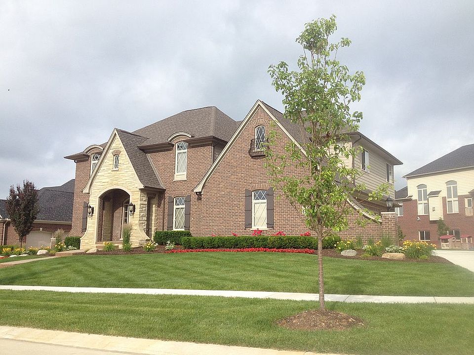 1st image of 56733 Hartley Ct