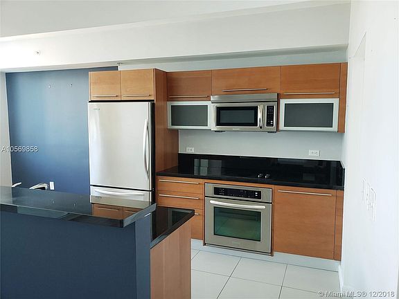 2nd image of 244 Biscayne Blvd APT 2404