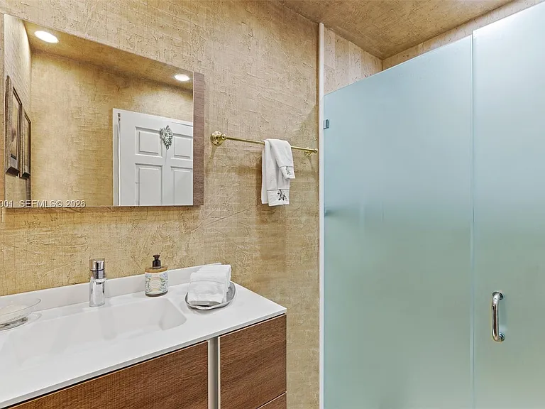 2211 Fisher Island Dr #3101 — Photo 46