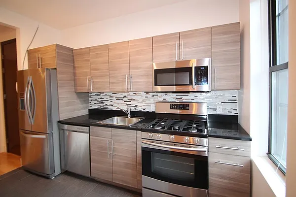 Rented by Space Marketing Shop | media 8