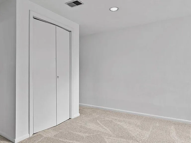 6352 Aurelia St #521 — Photo 9