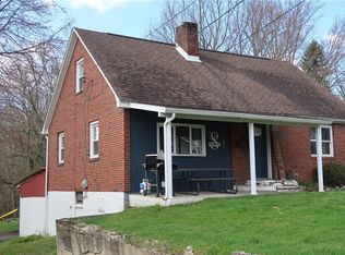 442 E Beaver St, Mercer, PA