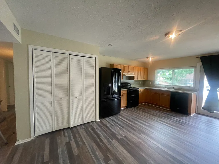 Kitchen & Utility Closet