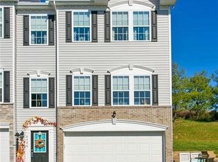 6400 Lindsey Ln, Murrysville, PA 15632