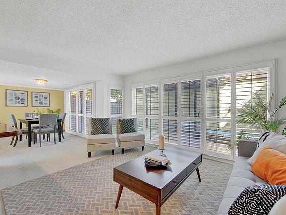 5th image of 219 Fairoaks Dr