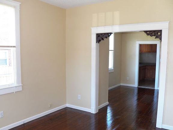 4th image of 2436 Joliet St