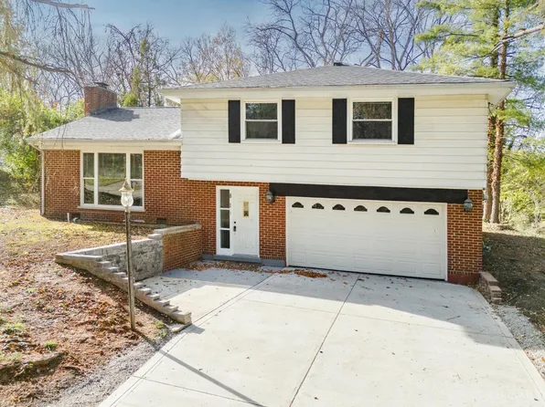 881 Asbury Rd, Cincinnati, OH 45255