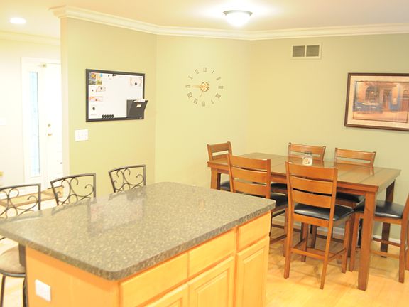 5th image of 33817 Rhonswood Dr