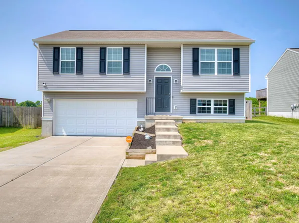 609 Crosswinds Pointe Ct, Walton, KY 41094