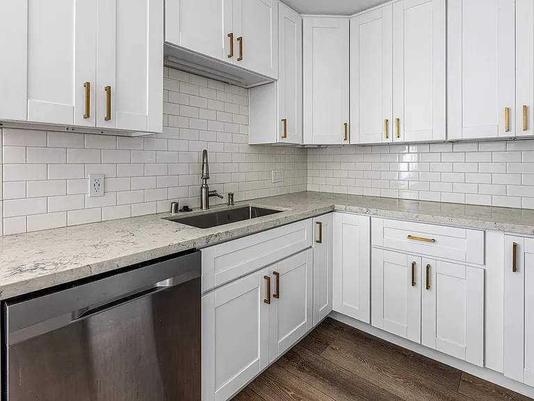 5015 Cape May Ave #304 — Photo 10