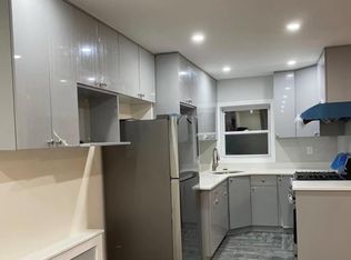 17516 73rd Ave, Fresh Meadows, NY 11366