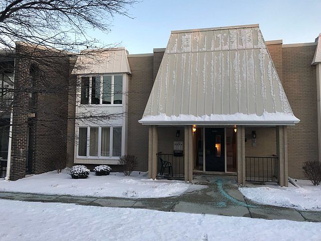 1st image of 9809 S Keeler Ave APT C