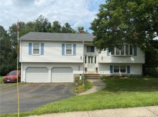 78 Shaw Farm Rd, Watertown, CT 06779