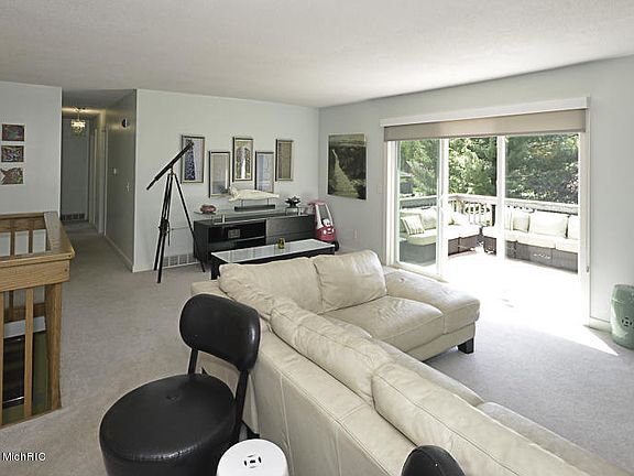 4th image of 205 Brentwood Dr