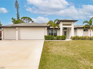3012 SW 10th Pl, Cape Coral, FL 33914
