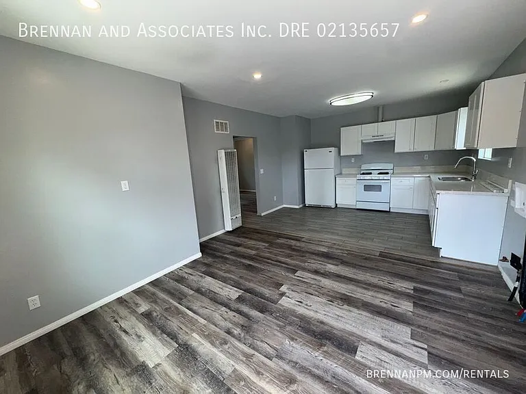 1742 Kearney Ave — Photo 26