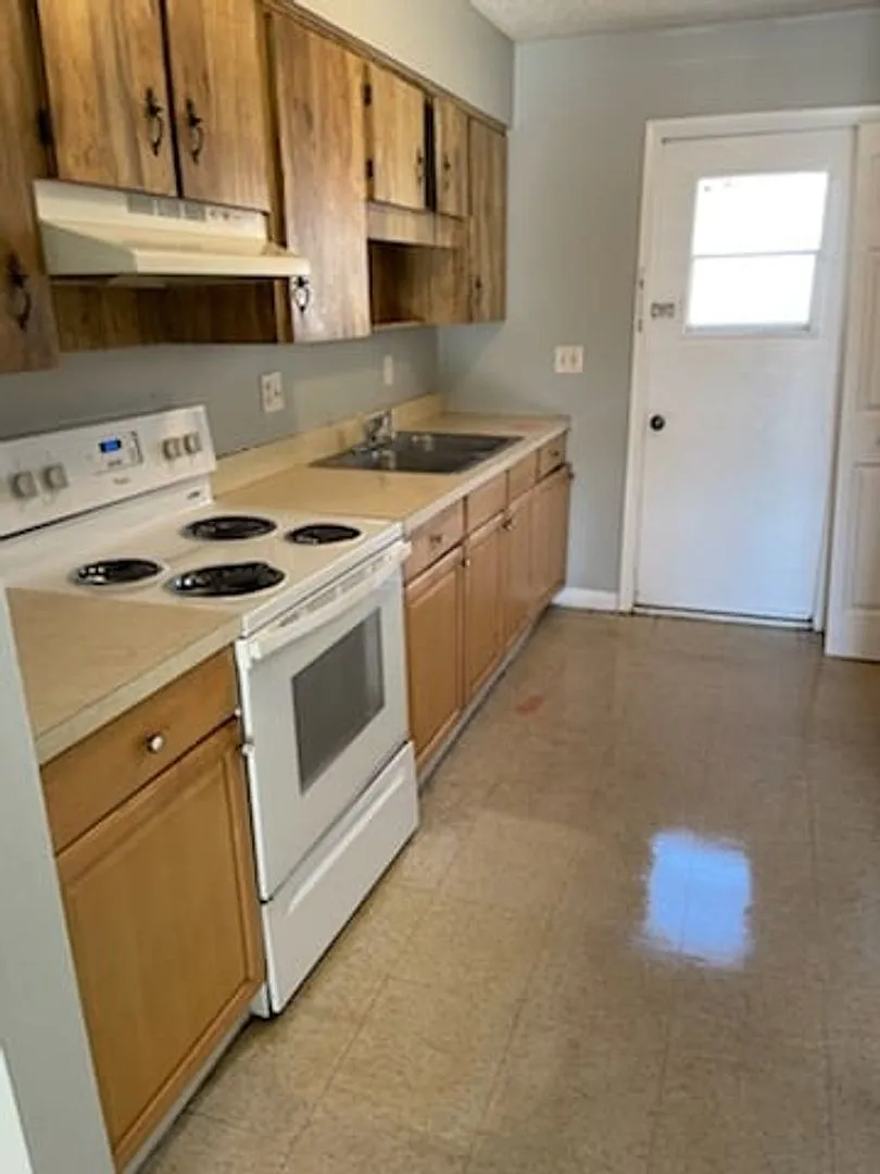 Single Family Home — Photo 4