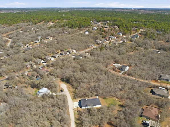 117 Lanikai Ct, Bastrop, TX 78602