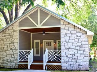 406 Rivers St, Smithville, TX 78957