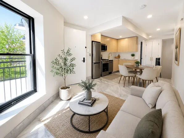 637 Quincy Street image 1 of 12