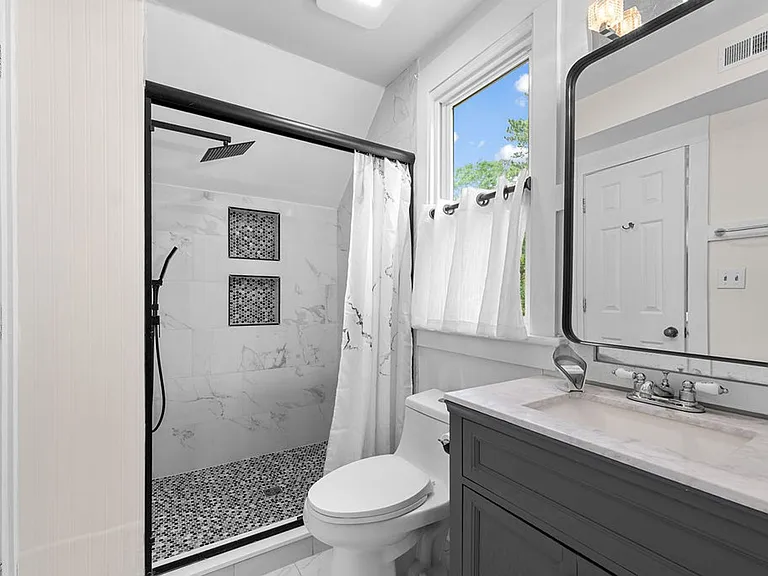 320 Littletown Quarter — Photo 12