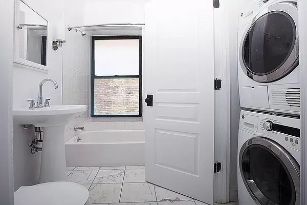 Rented by Living New York | media 17