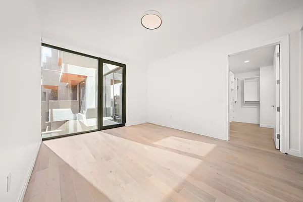 Rented by Nooklyn NYC LLC | media 23