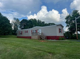 1211 Hogback Rd, Albany, KY 42602