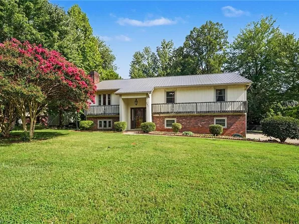361 River Rd, Advance, NC 27006