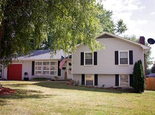 516 South Dr, Marshall, MO 65340