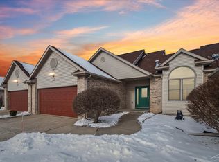 17 Willow Pointe Dr, Freeland, MI 48623