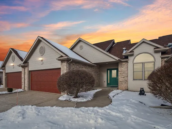 17 Willow Pointe Dr, Freeland, MI 48623