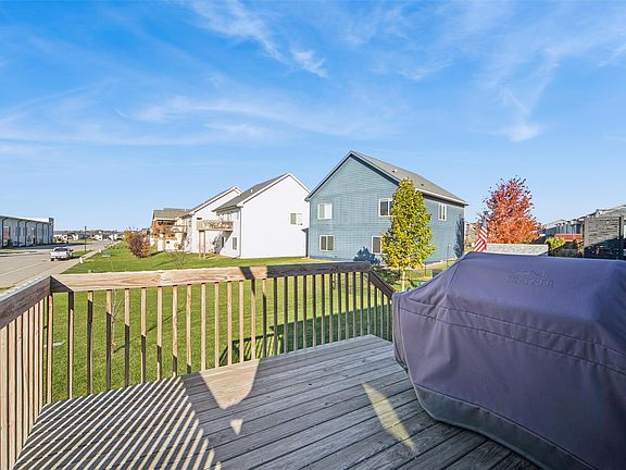 2nd image of 1808 NE Heritage Dr