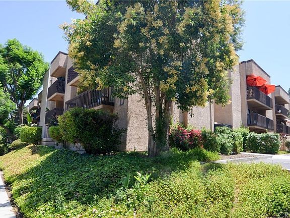 2nd image of 22100 Burbank Blvd Unit 339D