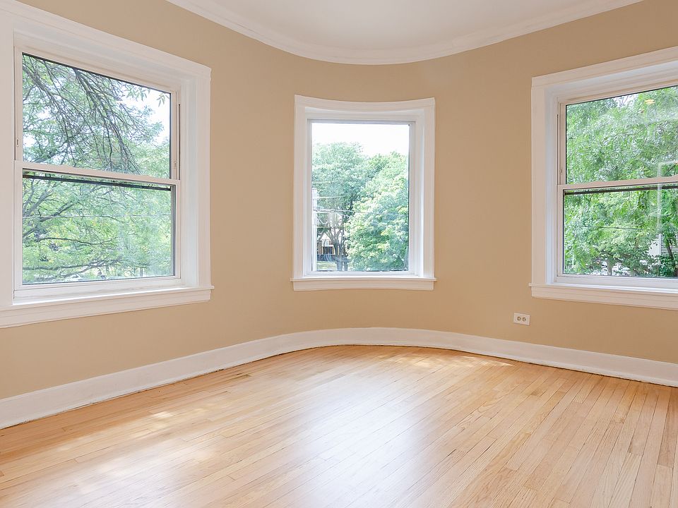 1st image of 2301 N Oakley Ave APT 2F