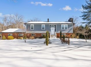 118 Megill Rd, Farmingdale, NJ 07727