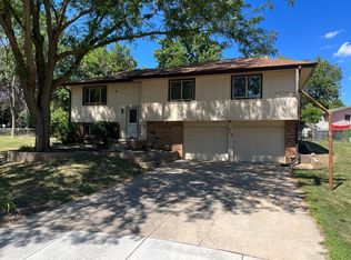 6704 S 139th Avenue Cir, Omaha, NE 68137